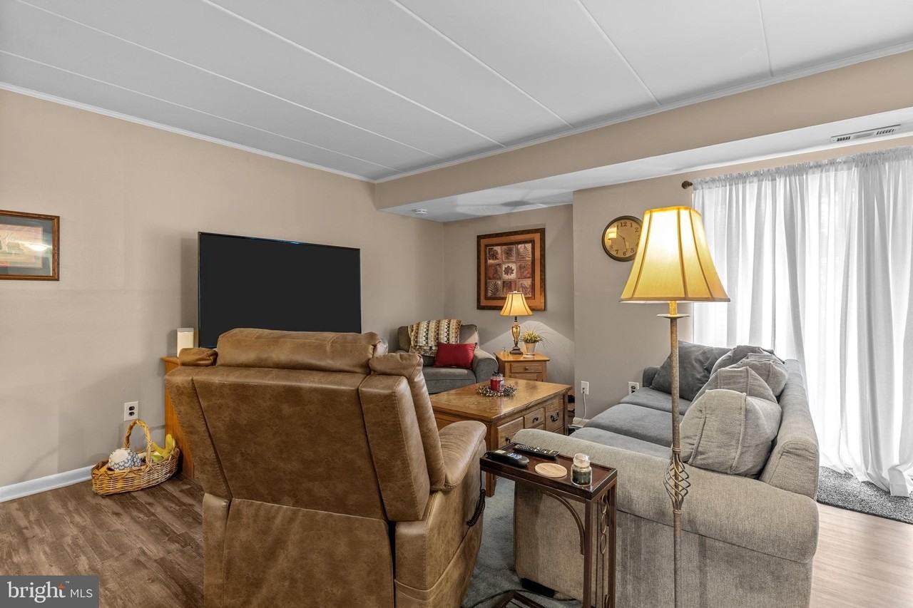 115 Leedom Way - Photo 5 of 32