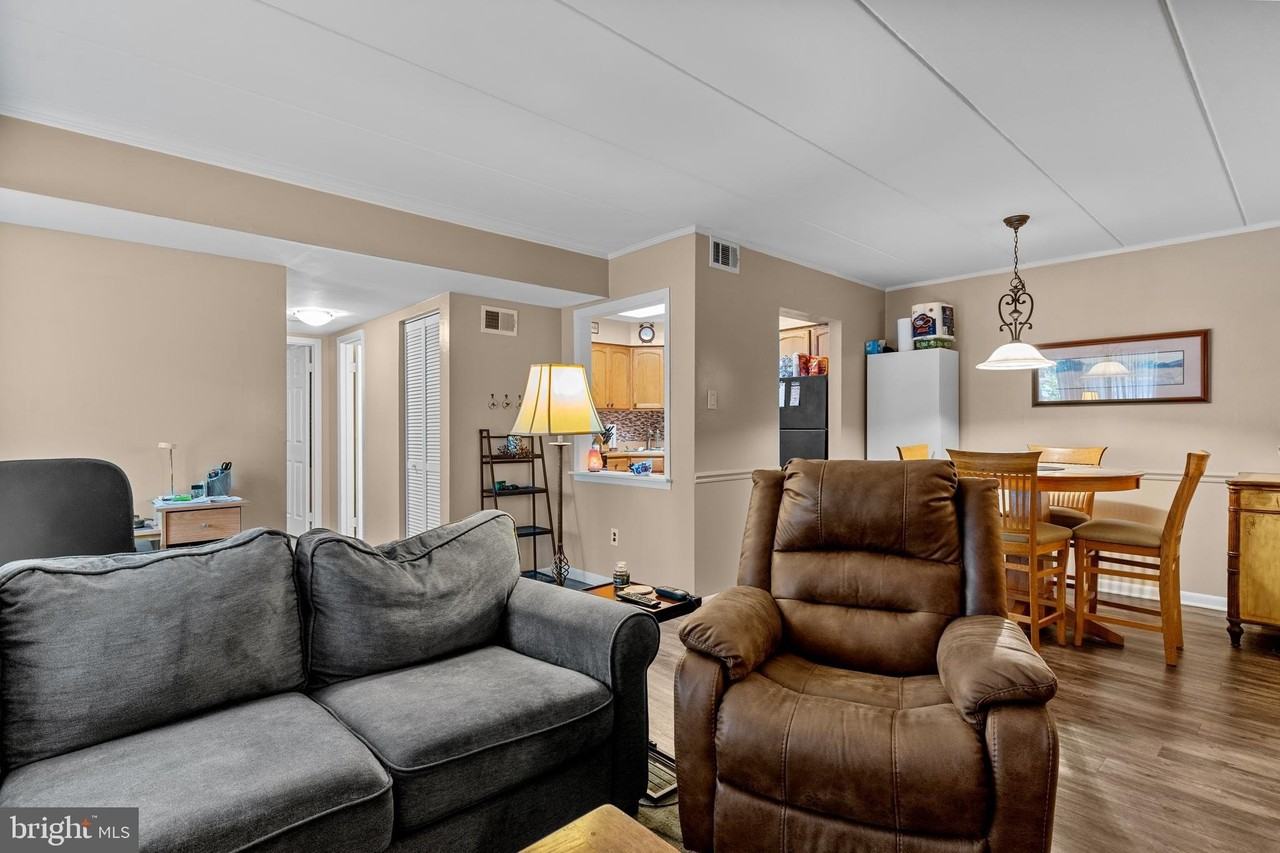 115 Leedom Way - Photo 7 of 32