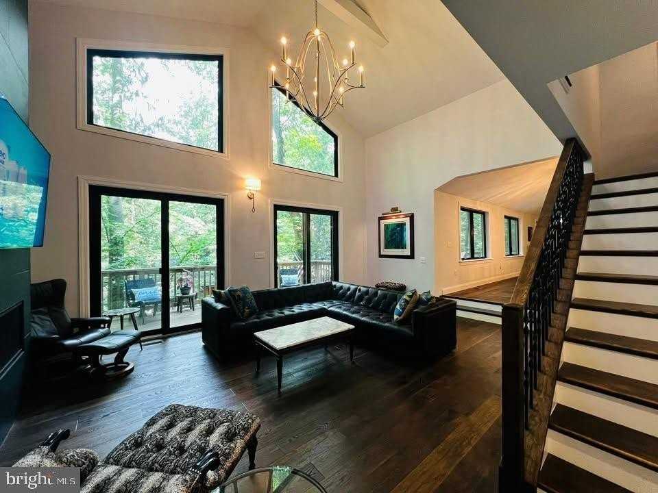 416 Yale Ave - Photo 3 of 13