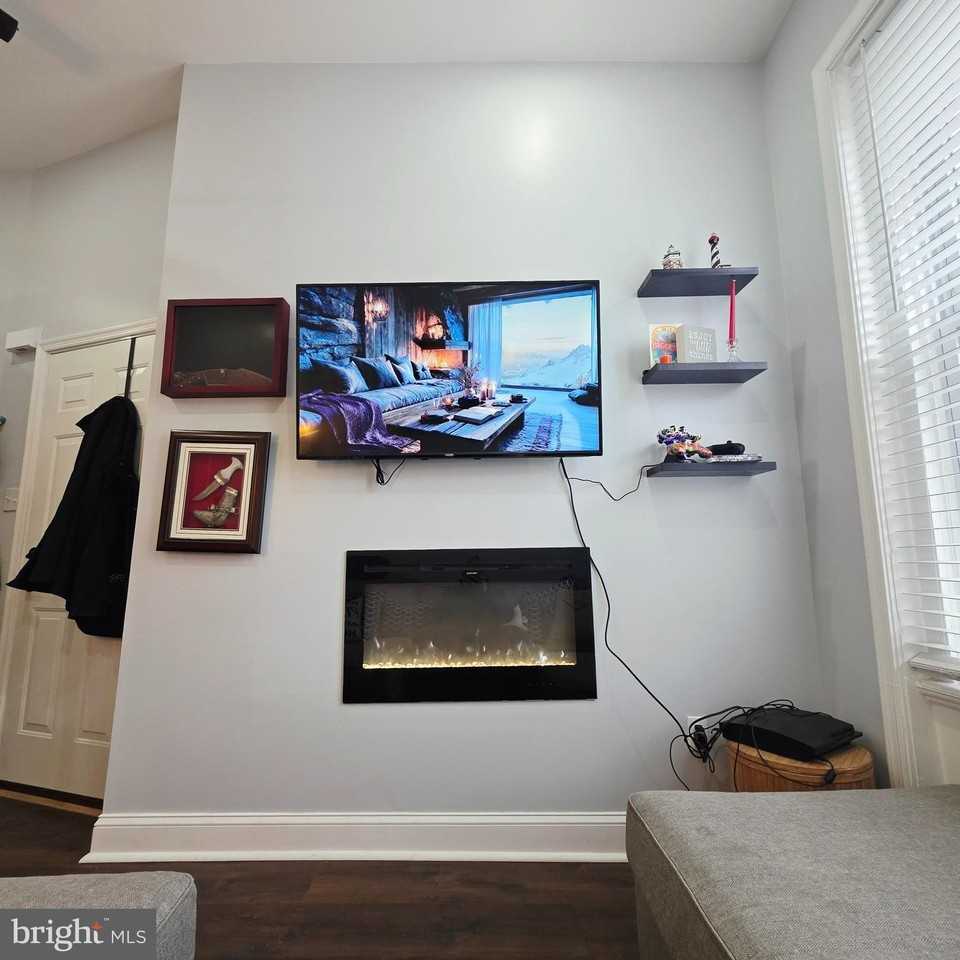 768 N 26th St Unit 1 - Photo 6 of 24