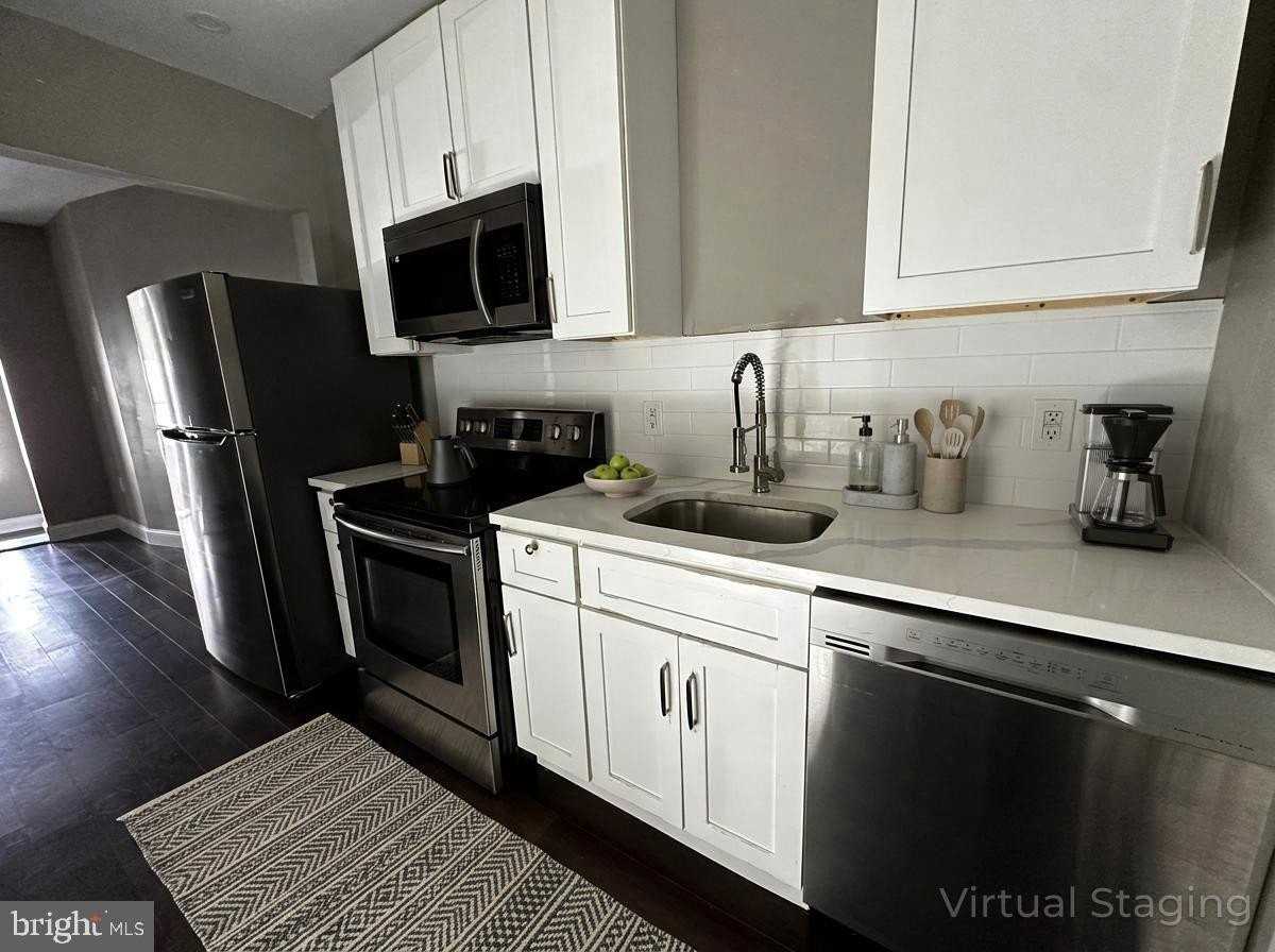 6142 Larchwood Ave Unit 1 - Photo 7 of 22