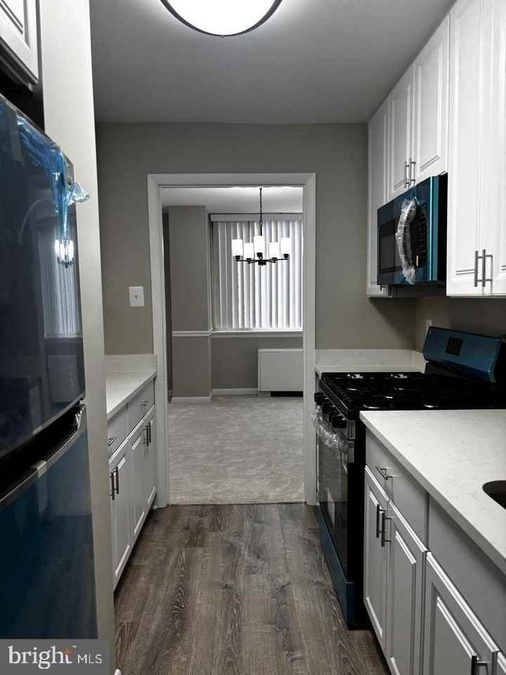 5565 Columbia Pike Apt 606 - Photo 7 of 16