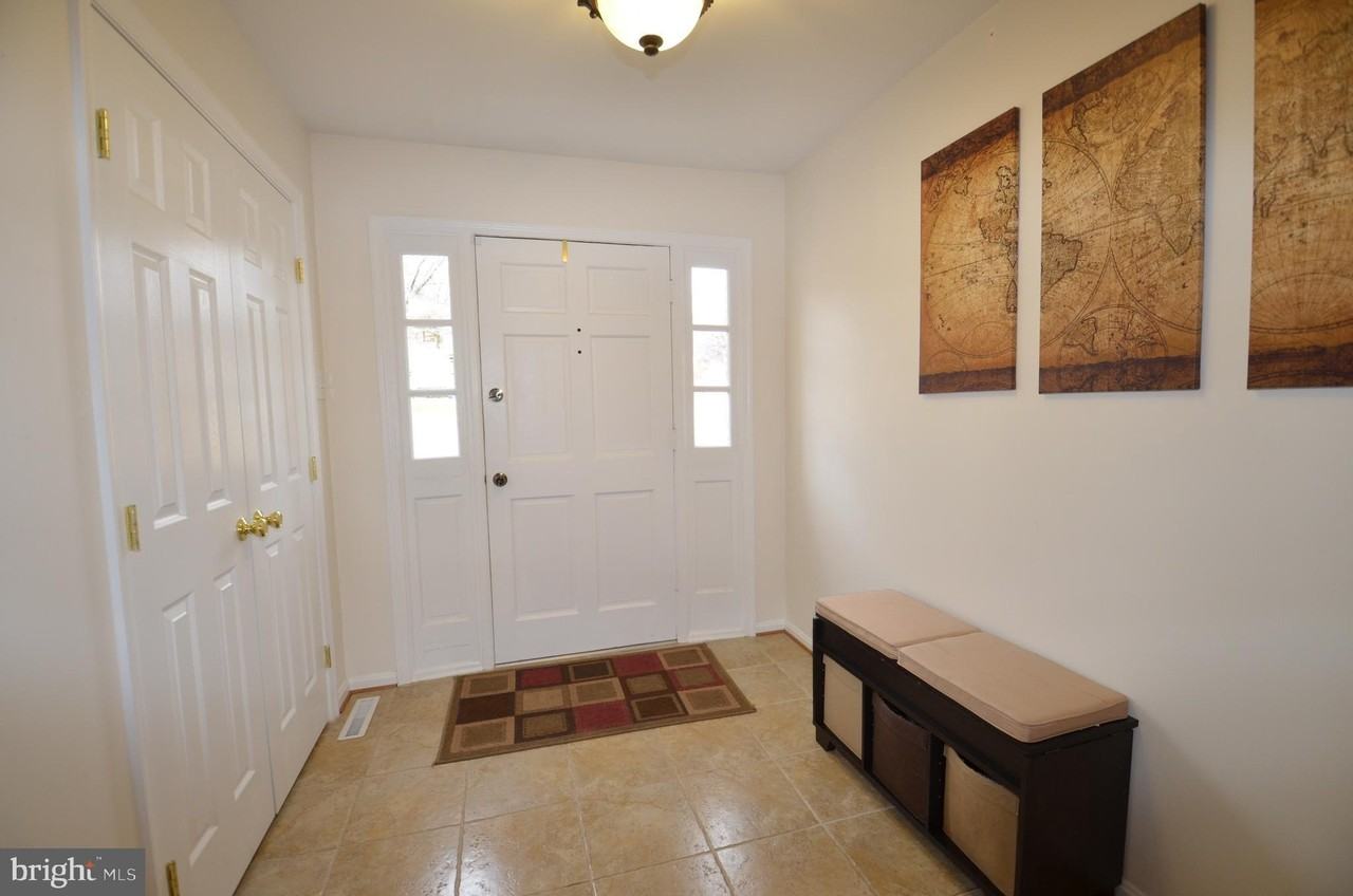 6901 Stoneybrooke Ln - Photo 2 of 14