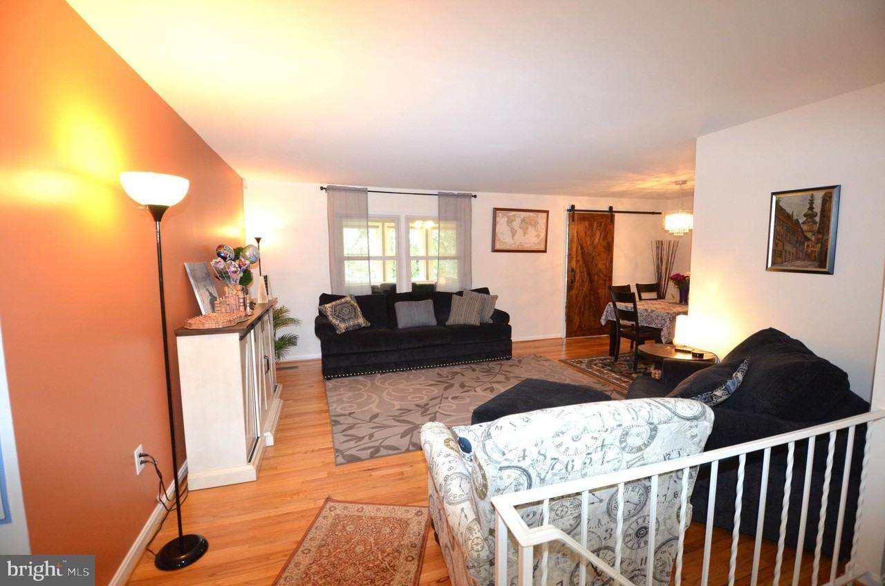 6901 Stoneybrooke Ln - Photo 3 of 14