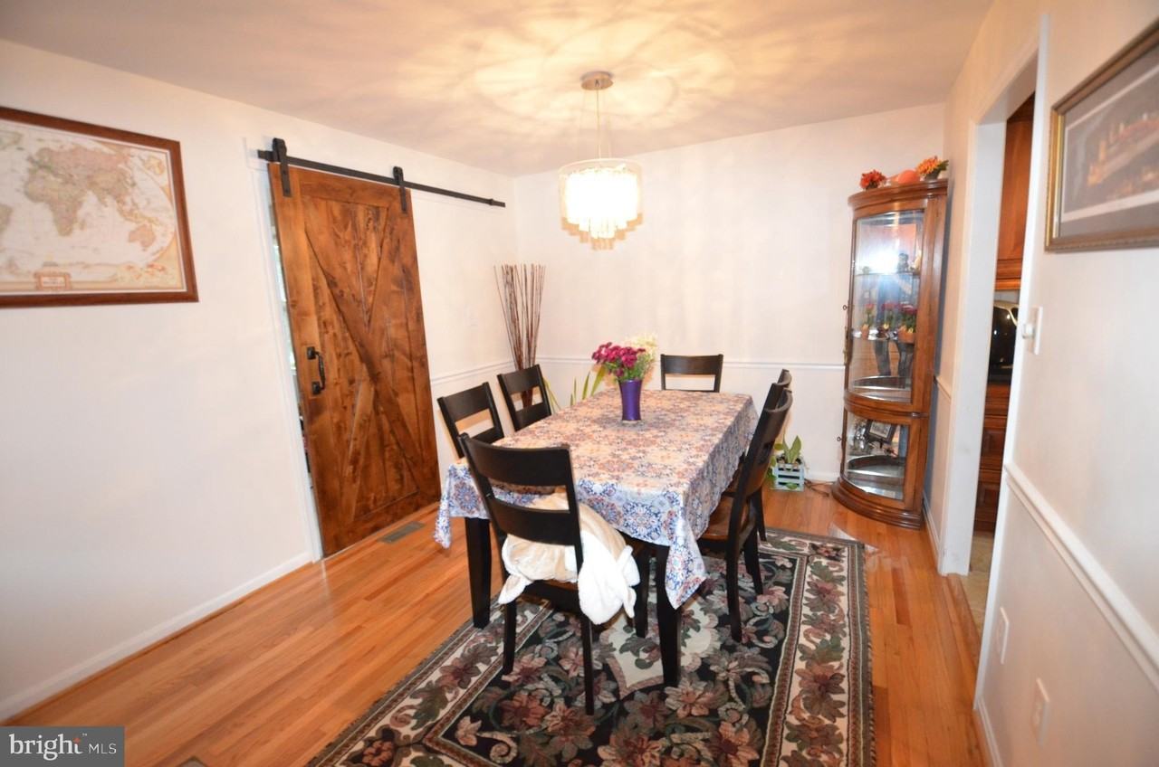 6901 Stoneybrooke Ln - Photo 4 of 14