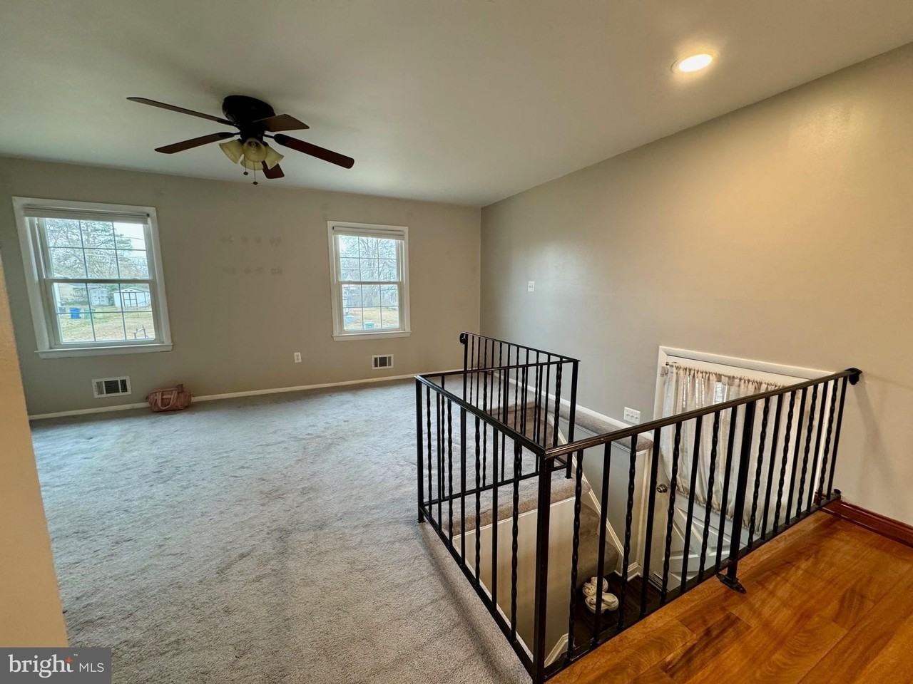 8008 Noel St - Photo 5 of 18