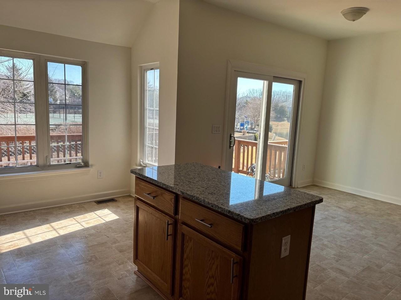 14274 Madrigal Dr - Photo 6 of 23