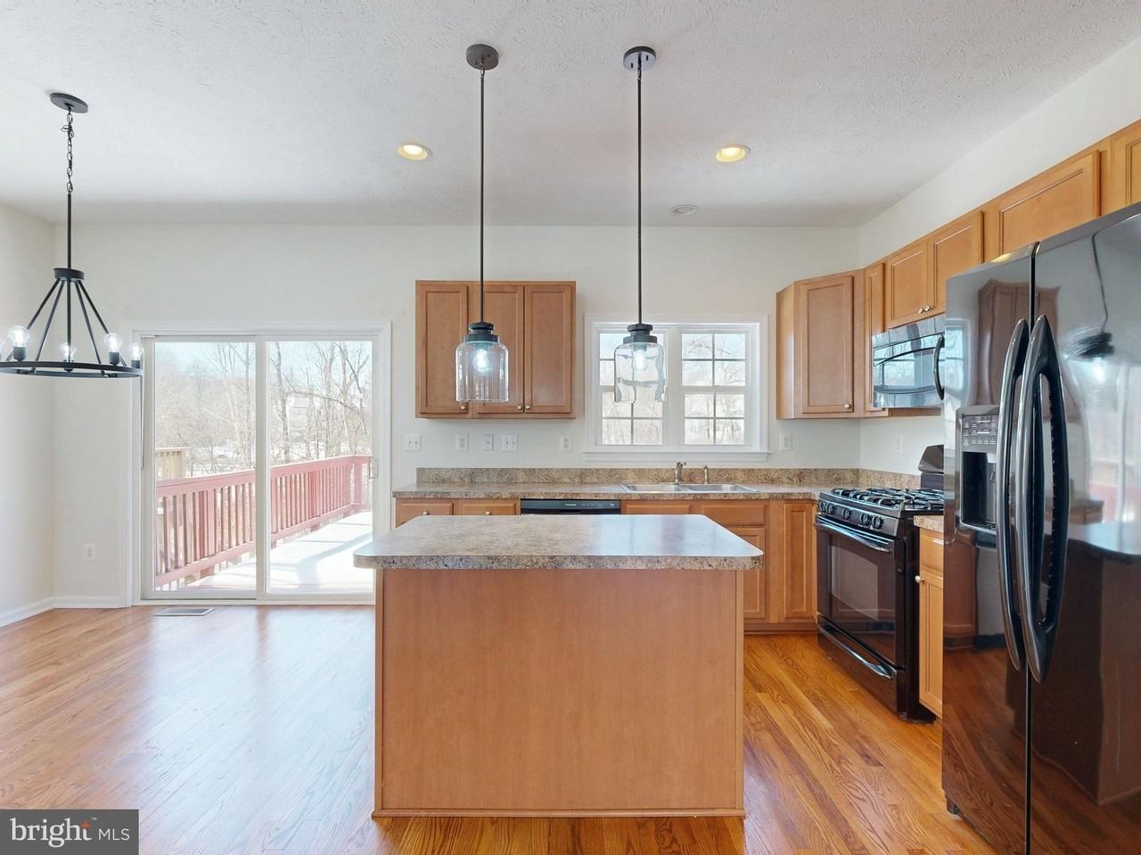 110 Compass Cv - Photo 4 of 32