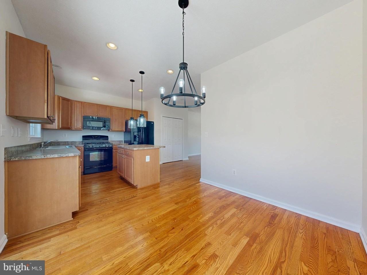 110 Compass Cv - Photo 7 of 32