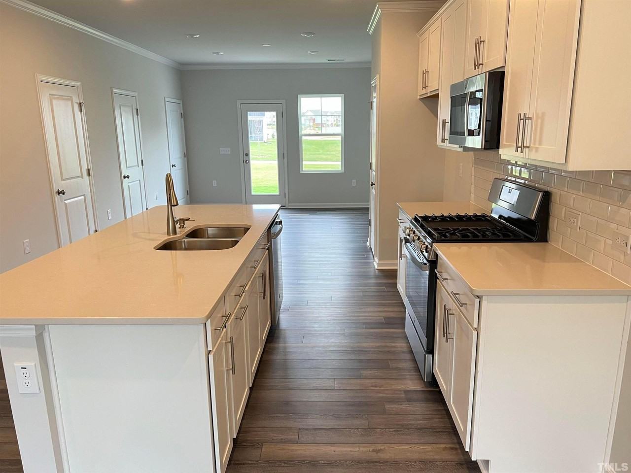 5336 Arkose Dr - Photo 4 of 14