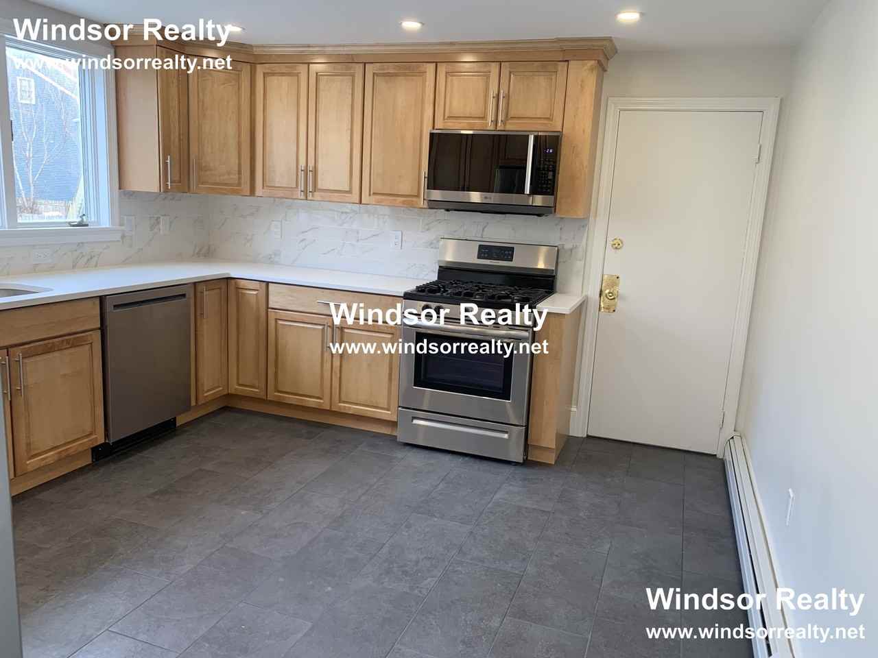 Pinckney St. & Washington St #2 - Photo 2 of 20