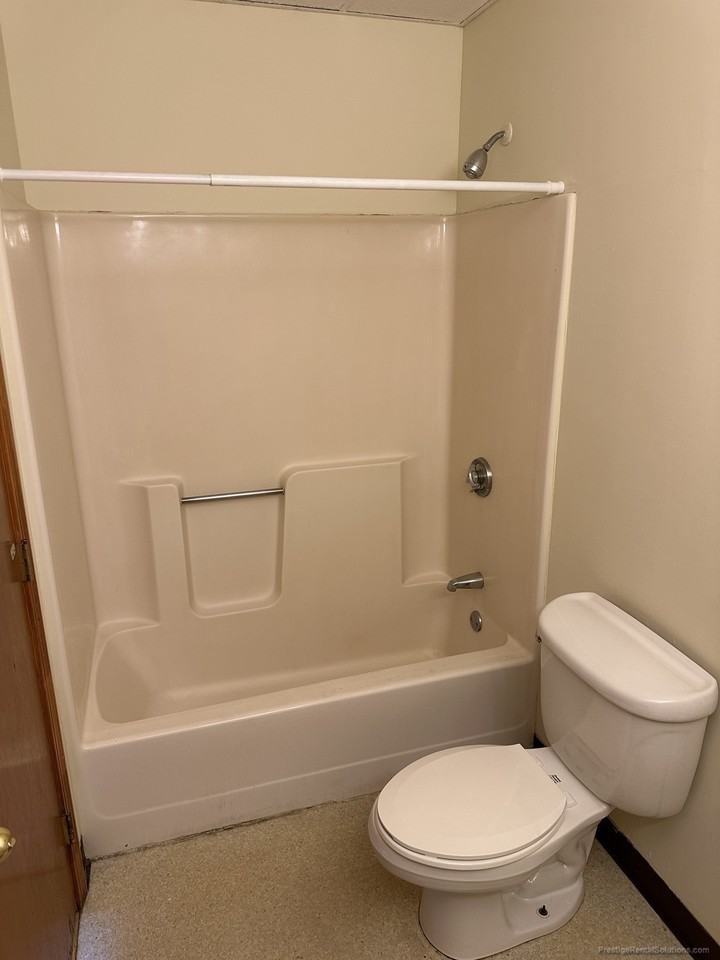 Willow St. & Main St. #404 - Photo 6 of 10