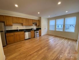 379 Harvard St #03 - Photo 1 of 1
