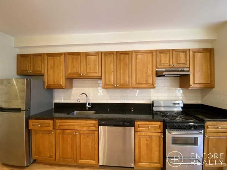 379 Harvard St #03 - Photo 2 of 9