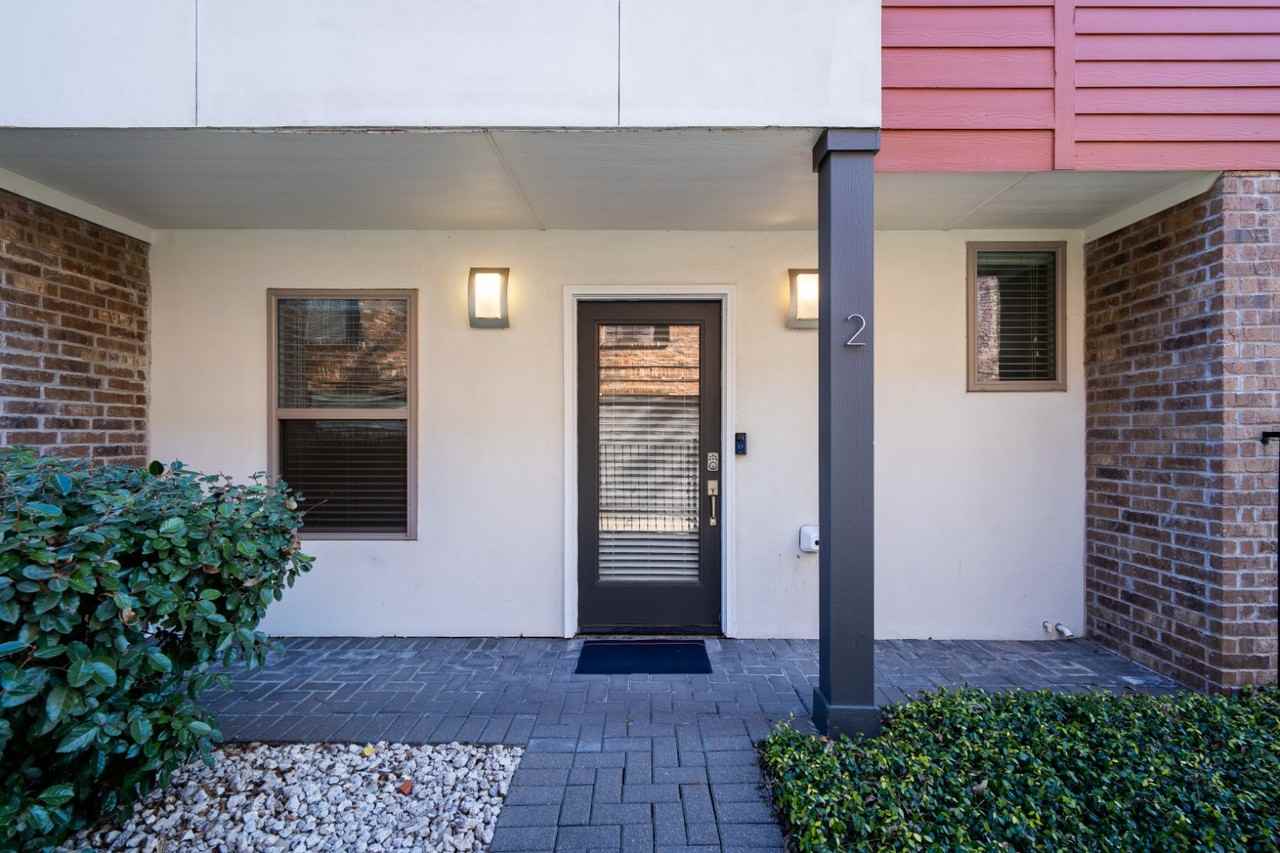 6270 Oram St #105 - Photo 3 of 43