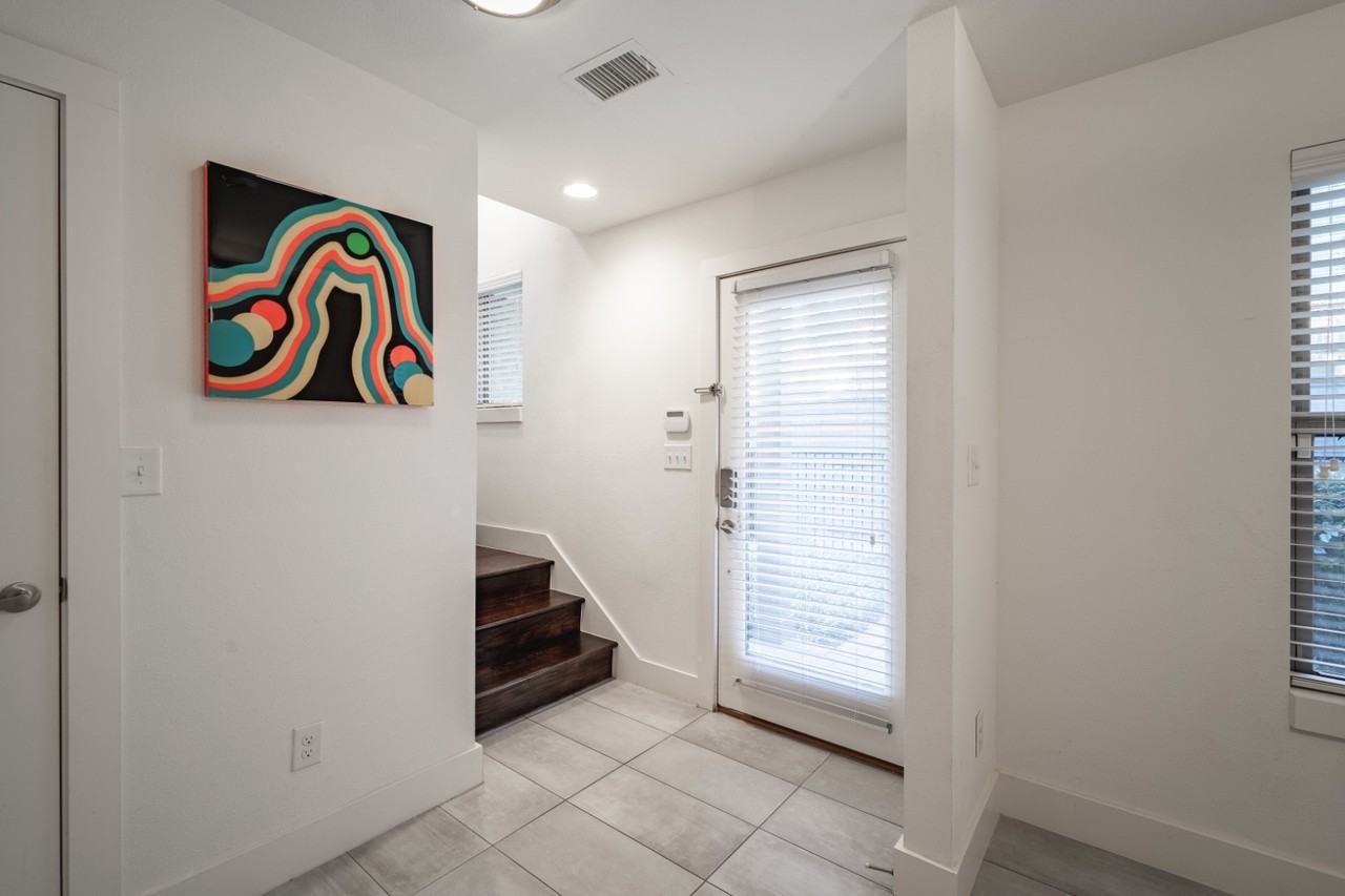 6270 Oram St #105 - Photo 7 of 43