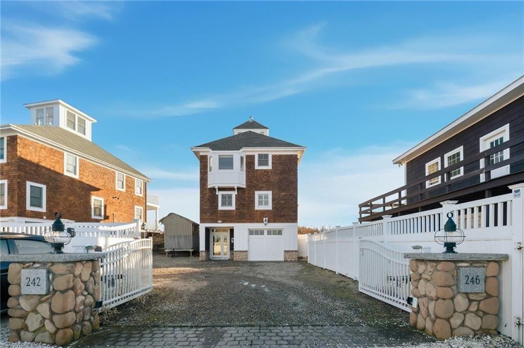 246 Sand Hill Cove Rd - Photo 2 of 50