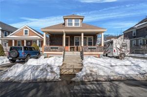 featured image of 25 Peckham Ave