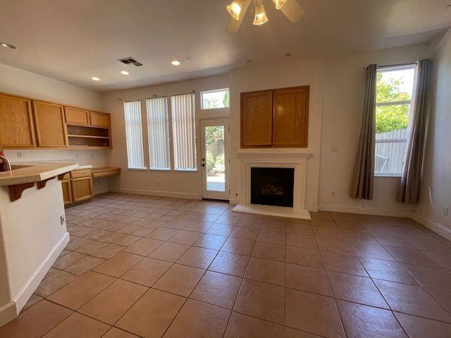 7712 Crown Heights Ct - Photo 5 of 10