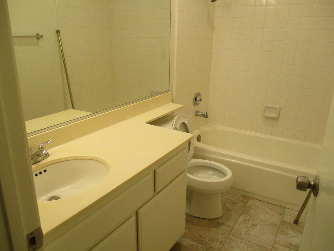 3802 Dunford Ln ##D - Photo 6 of 15