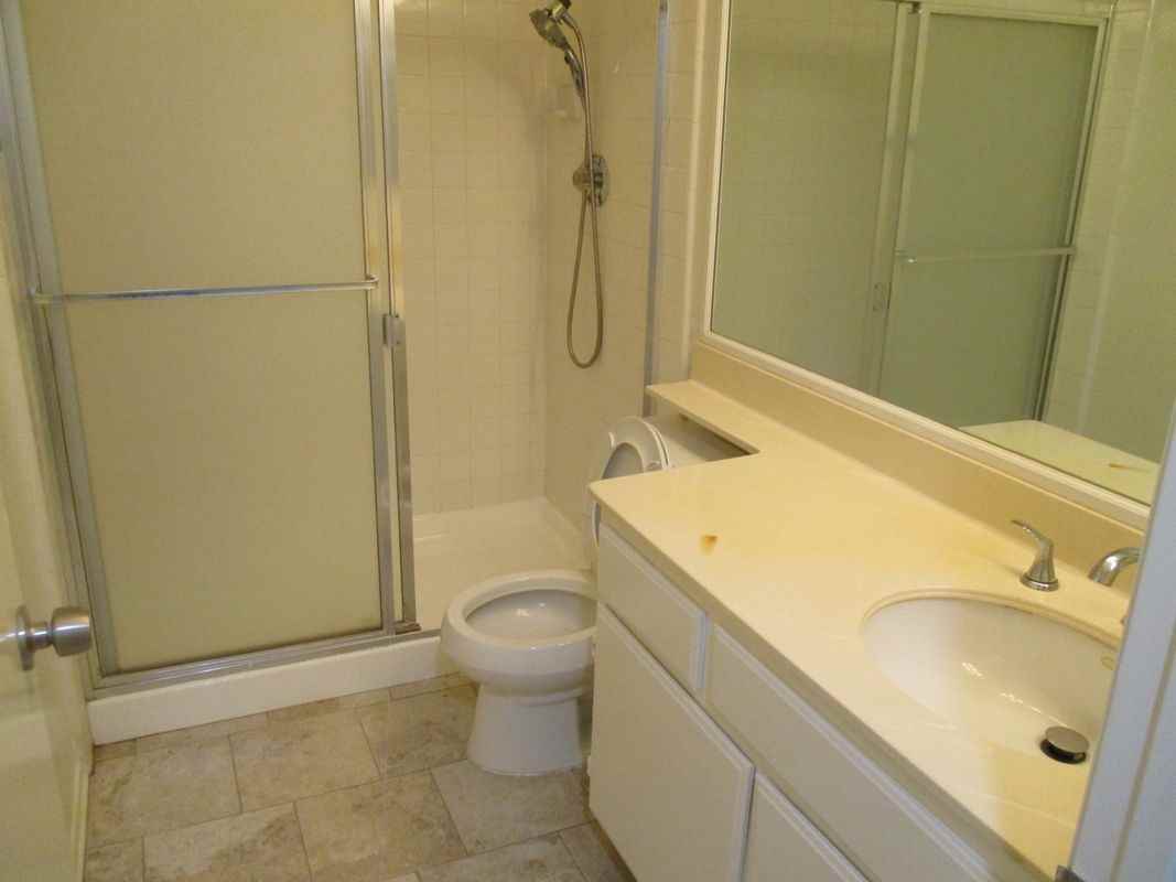 3802 Dunford Ln ##D - Photo 7 of 15