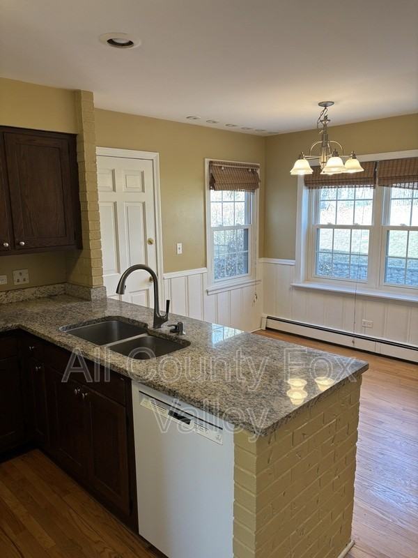 762 E Hillside Ave - Photo 3 of 23