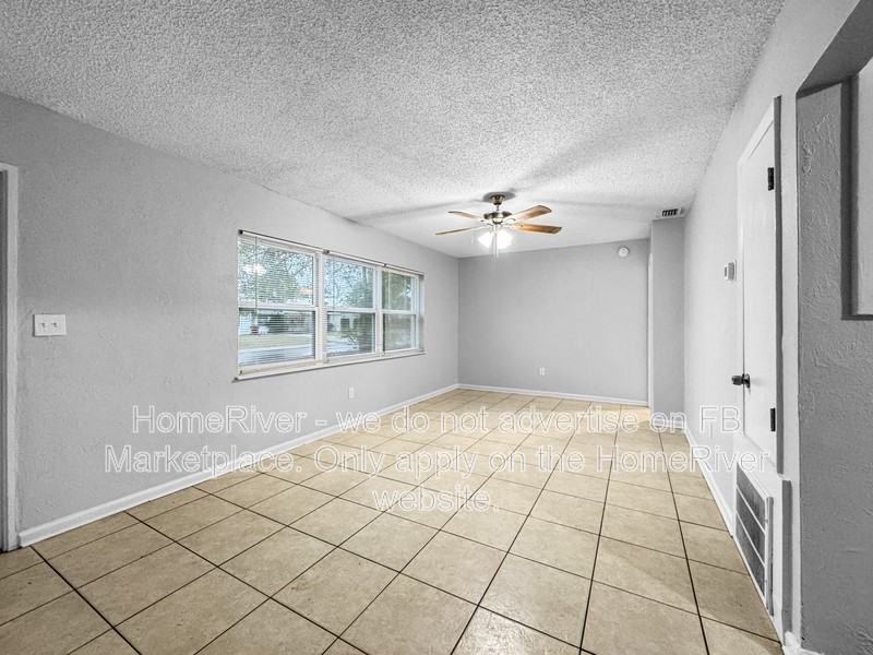 404 Pevetty Dr - Photo 7 of 27