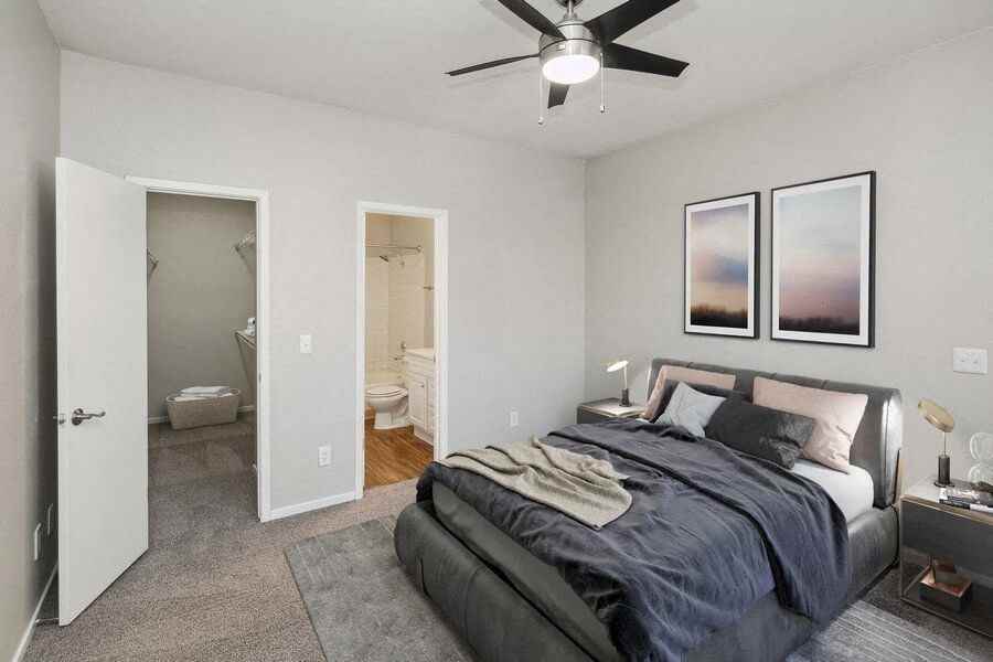 Helix - Photo 6 of 19