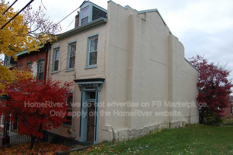 1439 Sandusky St - Photo 3 of 43
