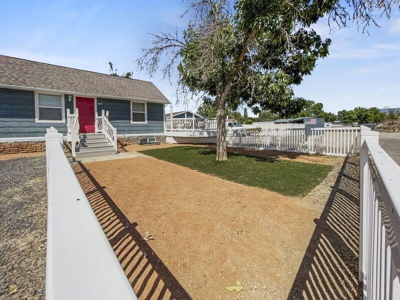 3018 Market Way - Photo 7 of 9