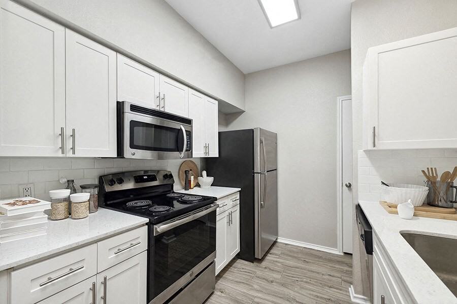 Allure North Dallas - Photo 6 of 44