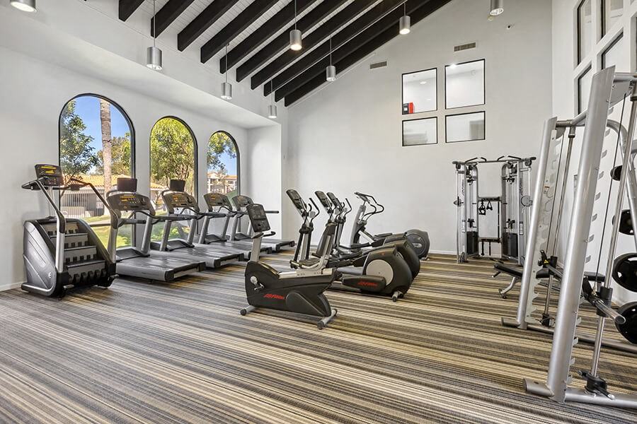 Hilands - Photo 4 of 29