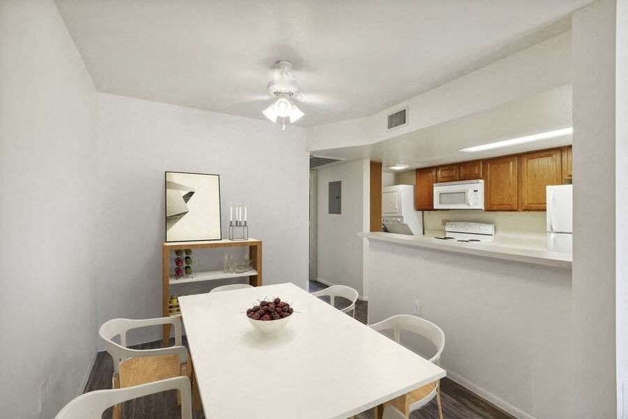 Hilands - Photo 6 of 29