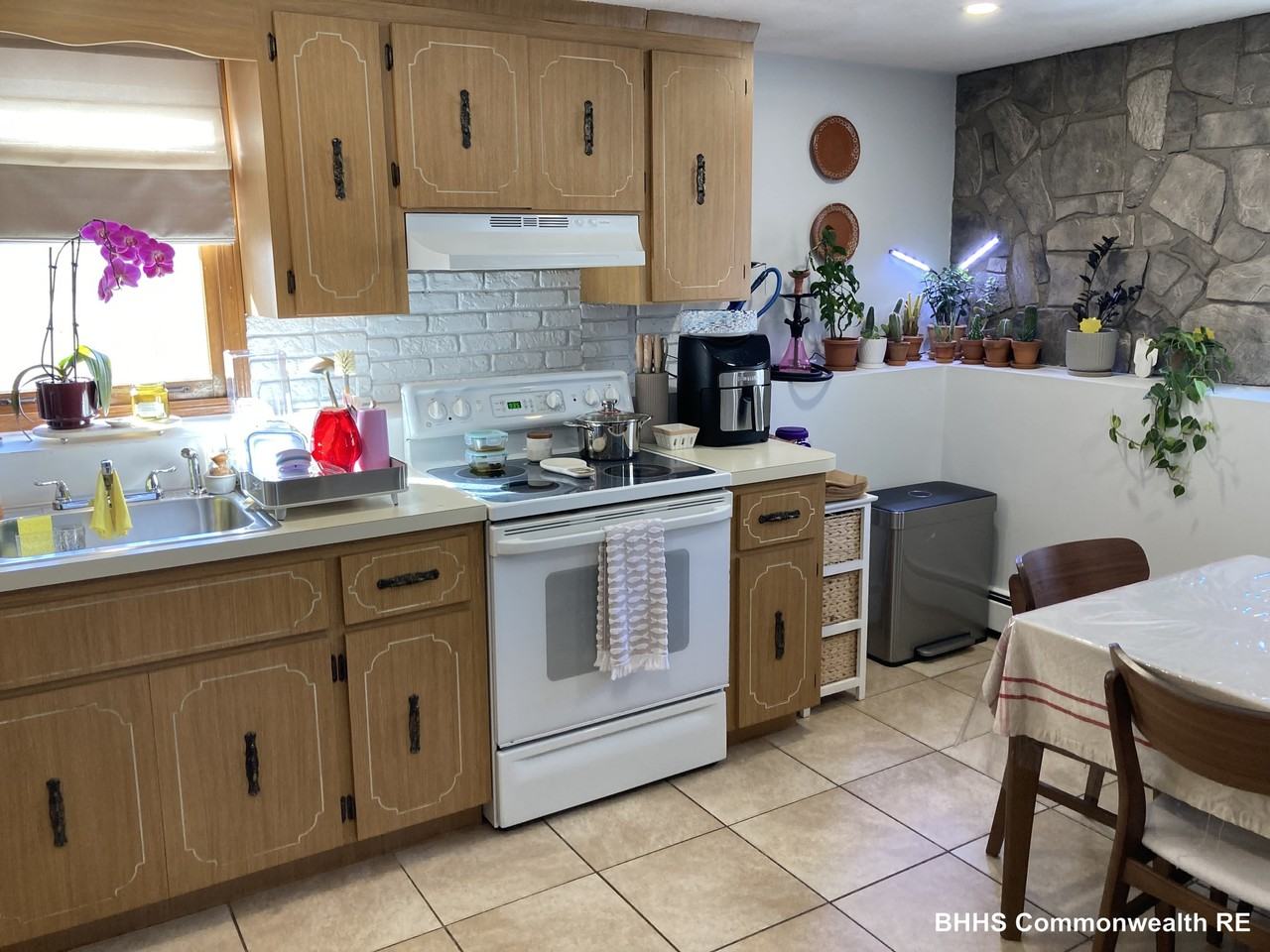 25 Cleveland St #1 - Photo 2 of 14