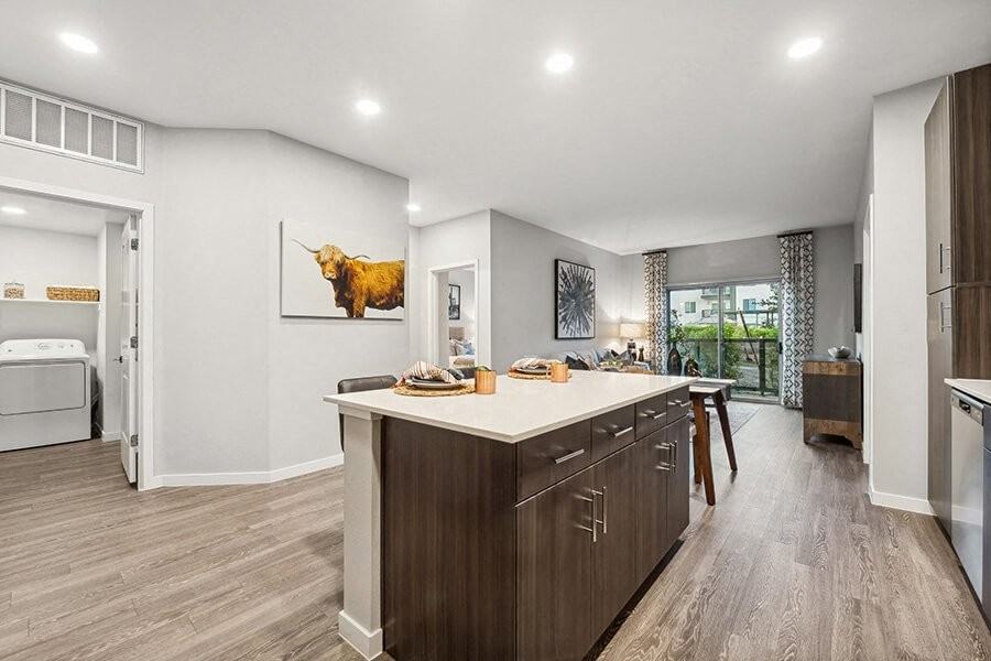 Glen 91 | BRAND - Photo 6 of 48