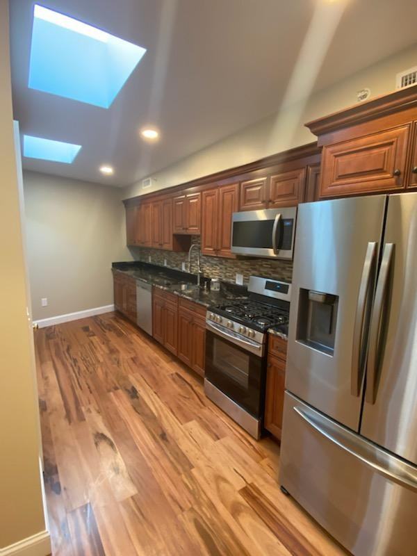 136 Inman St #1 - Photo 3 of 11