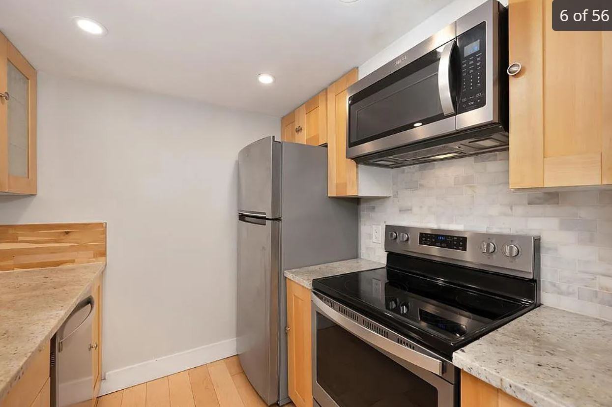 915 Fulton Ave - Photo 3 of 10