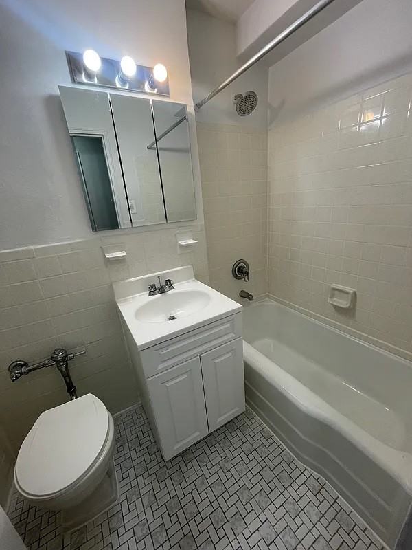 2950 137th St #CBC - Photo 3 of 4