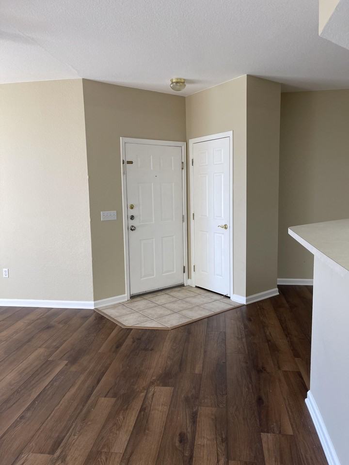 7440 S Blackhawk St - Photo 3 of 21