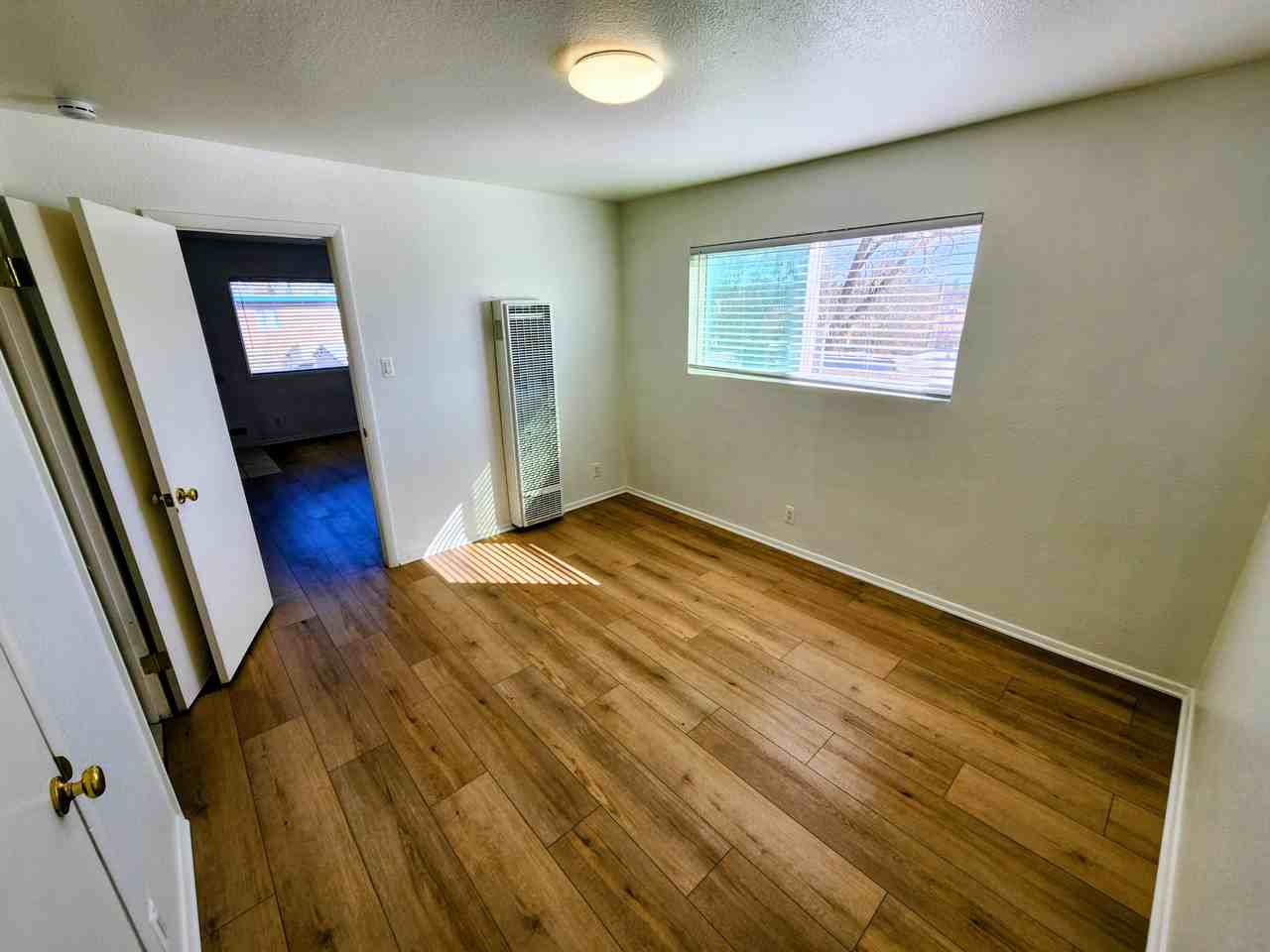 2115 Gold Ave Se - Photo 6 of 19