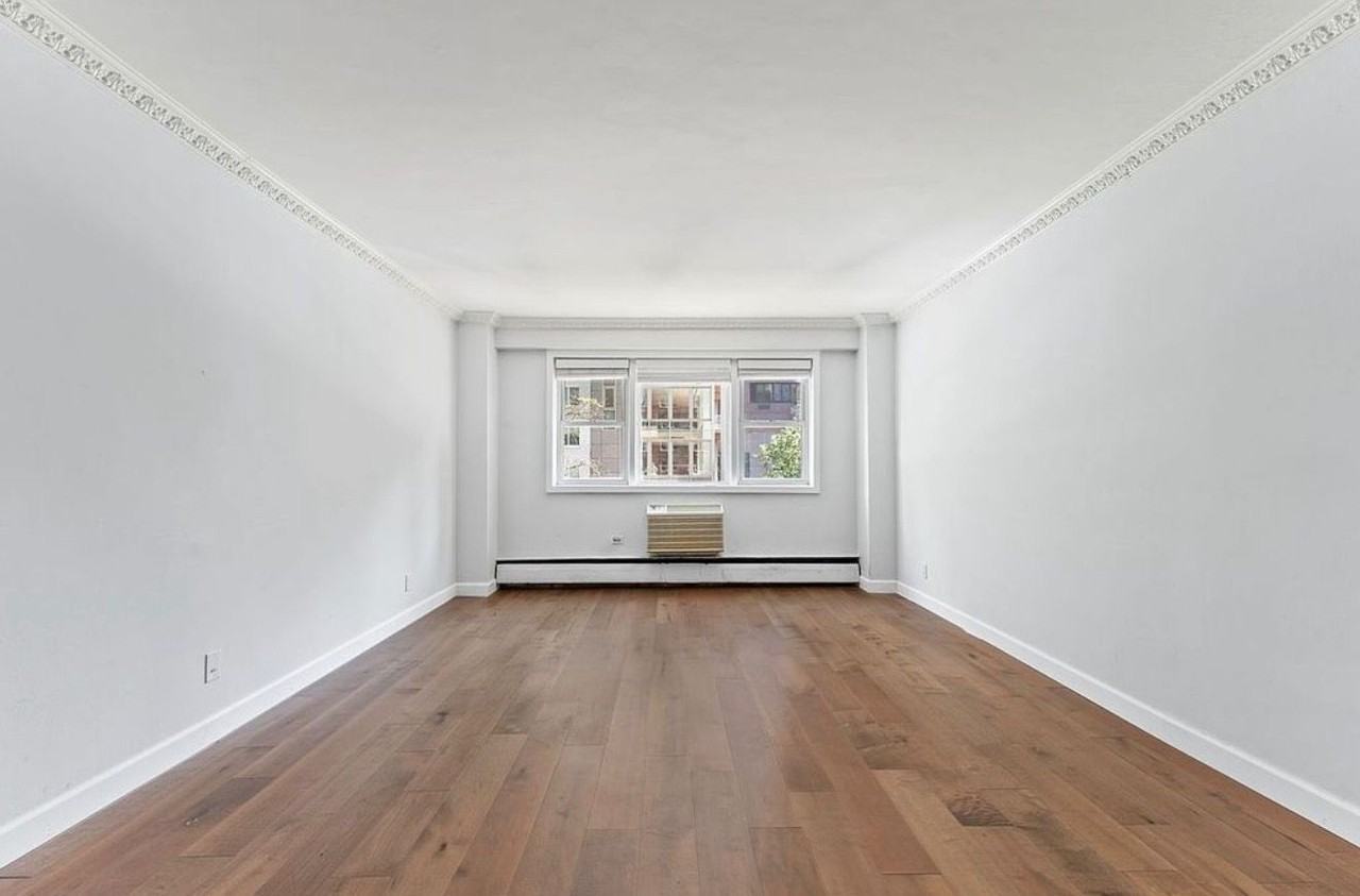 446 E 86th St #3423 - Photo 2 of 4