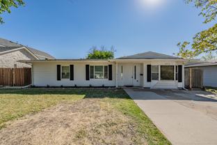 2914 Scottsbluff Dr - Photo 1 of 1
