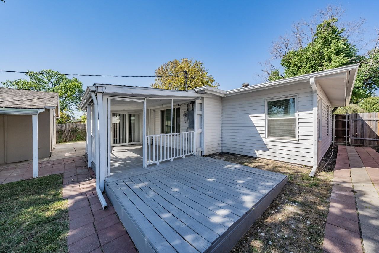 2914 Scottsbluff Dr - Photo 6 of 38