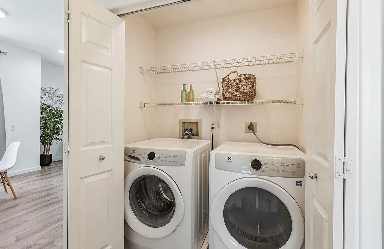 455 Navaro Way #201 - Photo 3 of 28