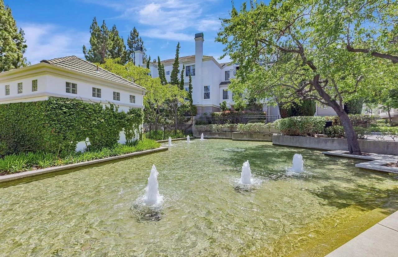 455 Navaro Way #201 - Photo 4 of 28