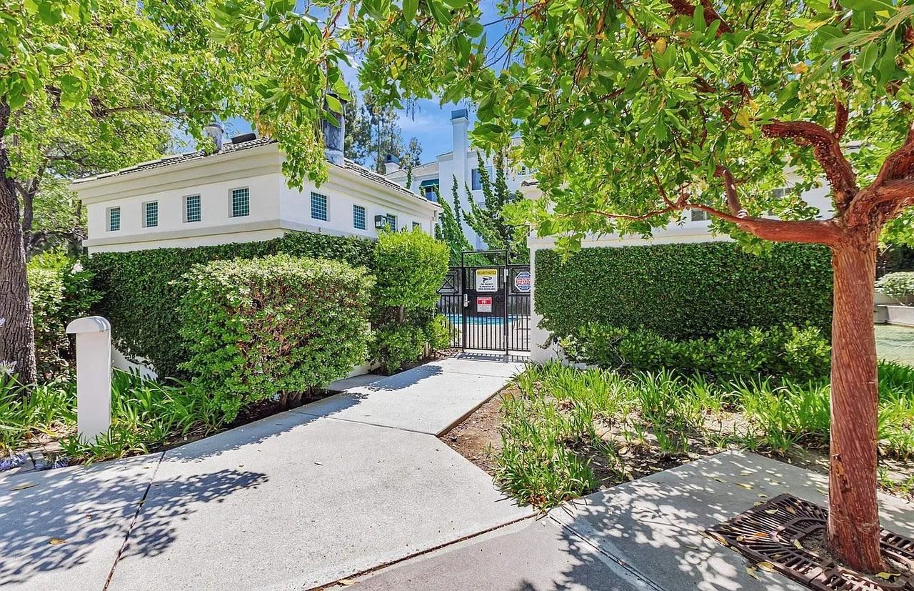 455 Navaro Way #201 - Photo 6 of 28