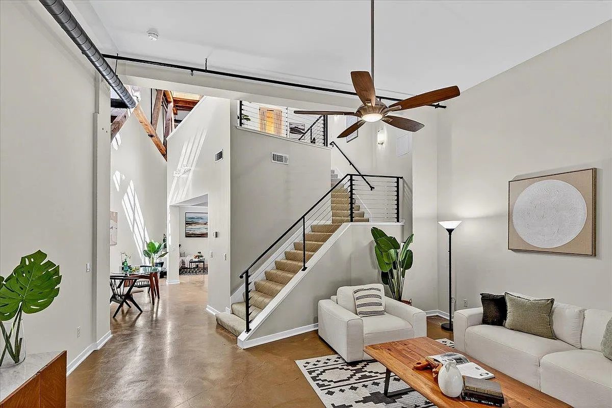 580 Manzana Pl - Photo 5 of 18