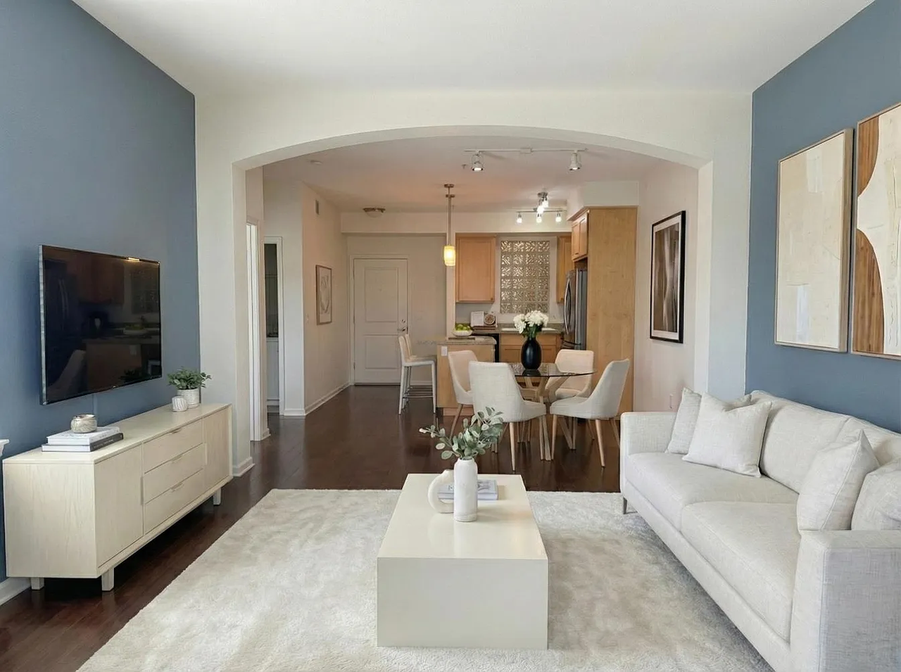 800 N 8th St #207 - Photo 3 of 8