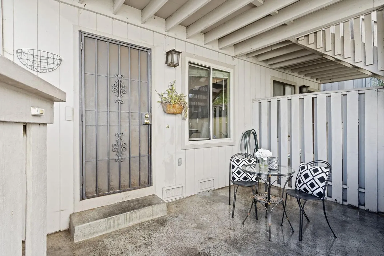 1227 Coyote Creek Ct - Photo 3 of 19