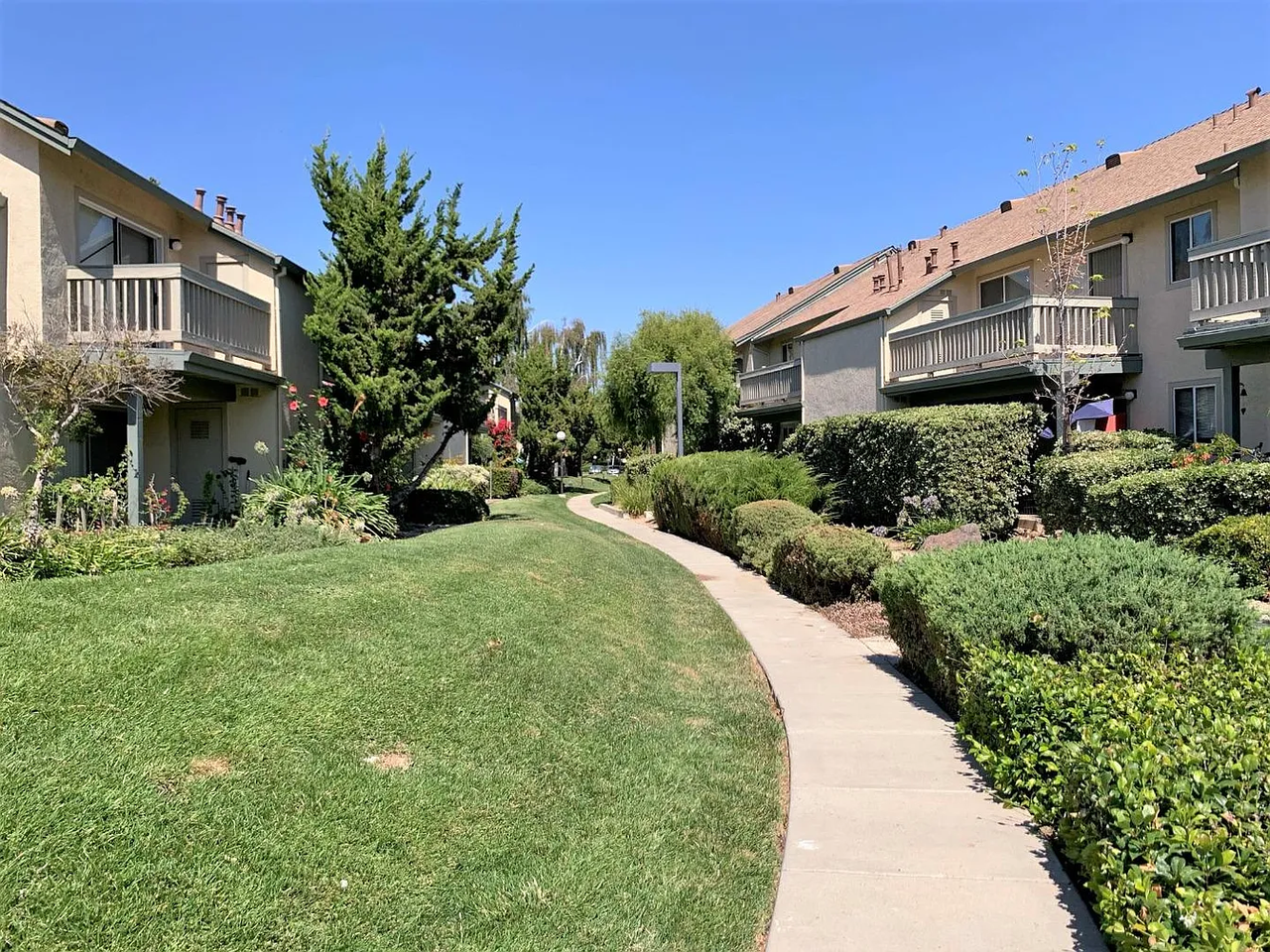 1068 Summerplace Dr - Photo 7 of 17